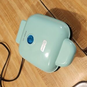 Egg bite maker